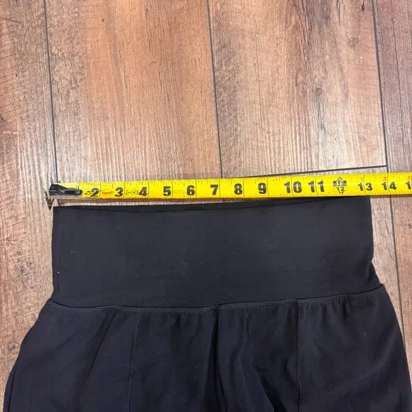 Athleta Salutation Jogger in Powervita Black Women S EUC Stretch Pants Pockets - Picture 7 of 9